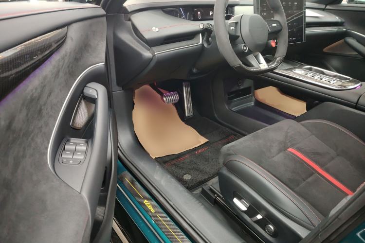 Used  SU7 Ultra 2025 Ultra Model
