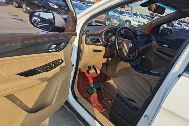 Used Baojun 730 2017 1.8L iAMT Prestige Version 7 Seats
