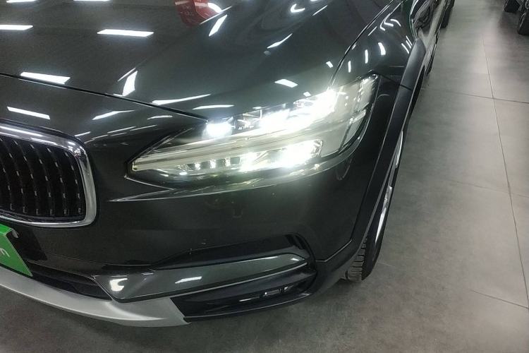 Used Volvo V90 2019 Cross Country T5 AWD Smart Range Version China V Standard