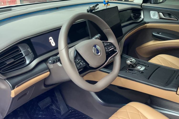 Used Denza D9 2022 DM-i 970 Four-Wheel Drive Flagship Model