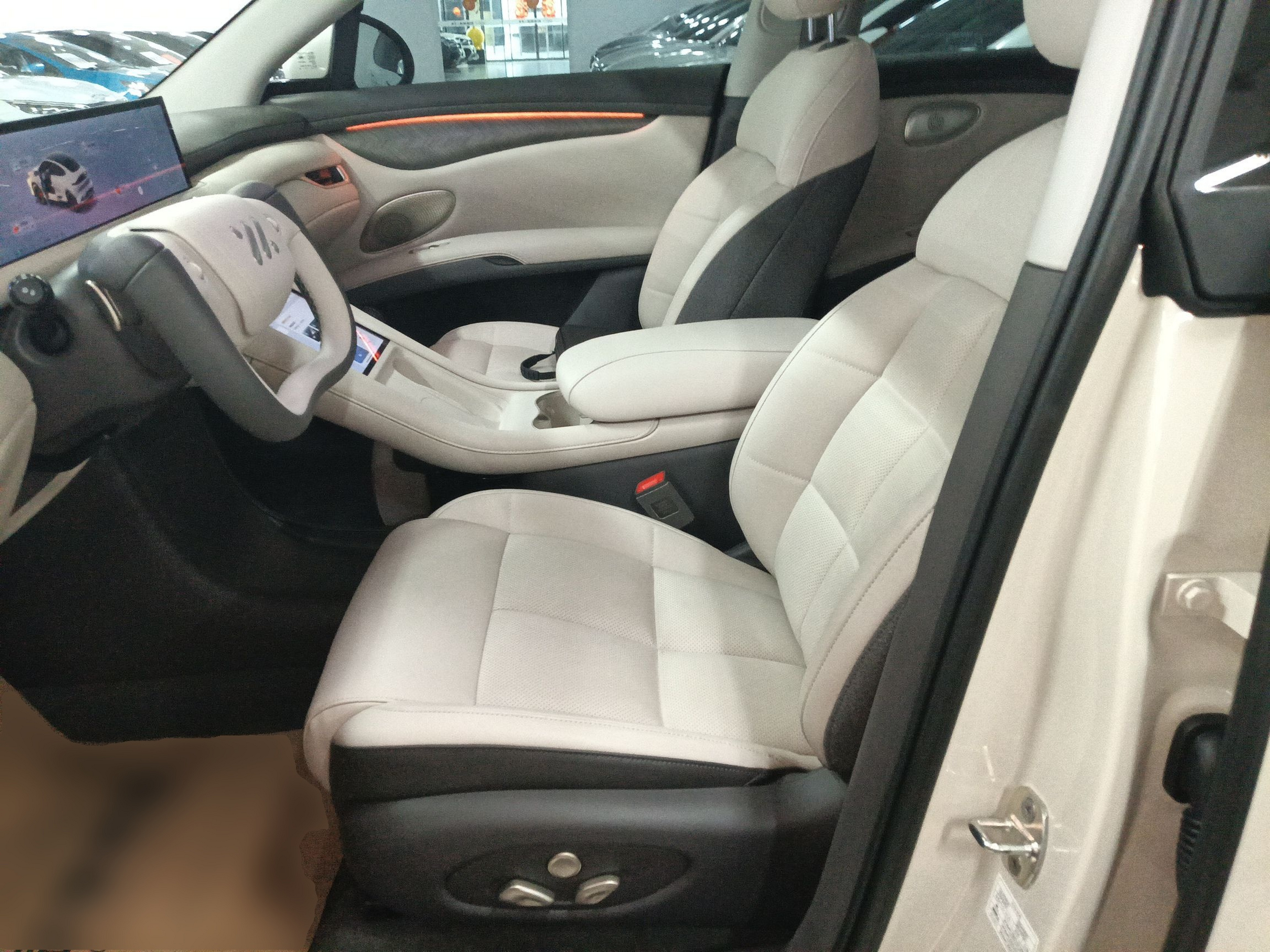 Переднее сиденье в автомобиле