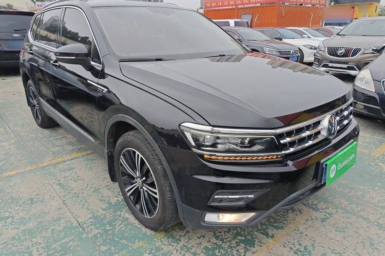 Used Volkswagen Tiguan L 2017 380TSI Automatic All-Wheel-Drive Luxury Edition
