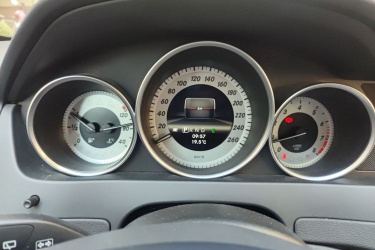 Used Mercedes-Benz C-Class (Import) 2011 C 200 Fashion Travel Edition
