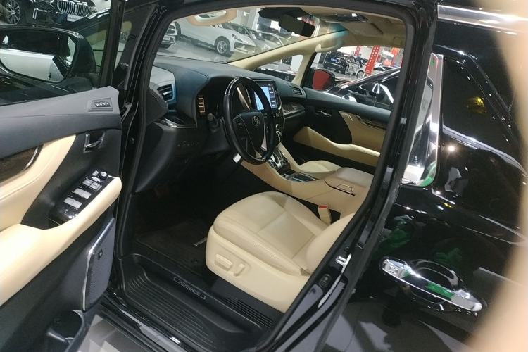 Used Toyota Alphard 2021 Dual-Engine 2.5L Prestige Edition