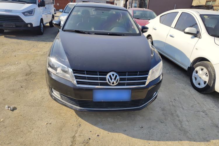 Used Volkswagen Lavida 2013 Restyled Classic 1.6L Manual Comfort Edition
