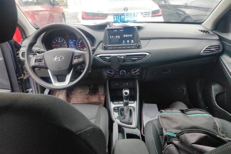 Used Hyundai Celesta 2017 1.6L Automatic Enjoyment Version GLS