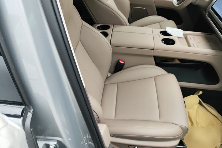 Used Li Auto Li Auto i8 2025 Standard Edition
