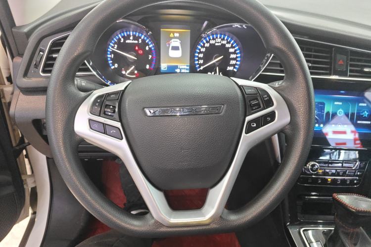 Used Venucia D60 2018 1.6L CVT Smart Connect Elite Edition
