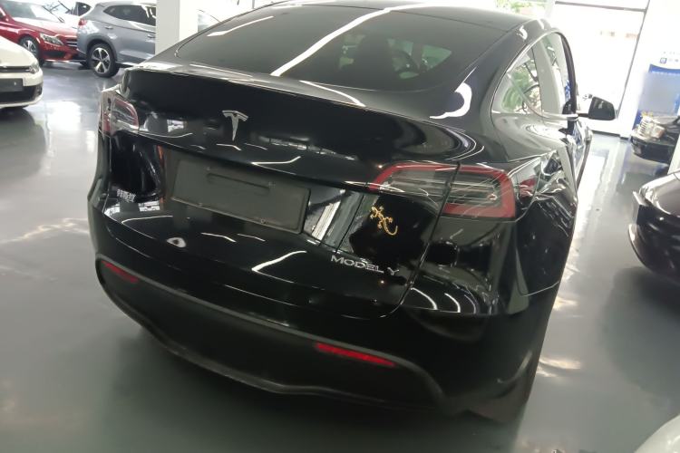 Used Tesla Model Y 2023 Rear-Wheel-Drive Version
