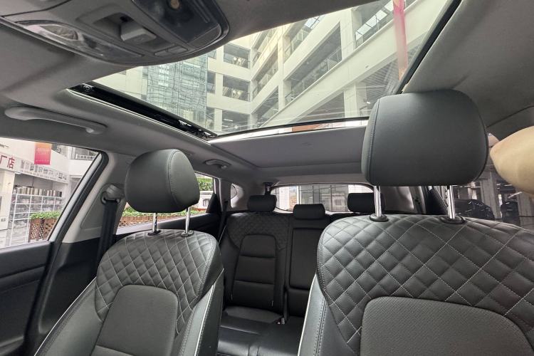 Used Hyundai Tucson 2019 280TGDi Dual-Clutch Two-Wheel Drive Fashion Edition China VI Standard