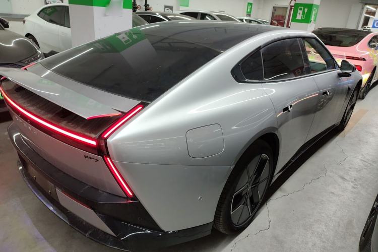 Used XPeng P7 

