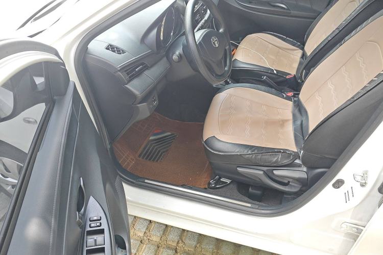 Used Toyota YARiS L 2021 1.5L CVT Leading Edition
