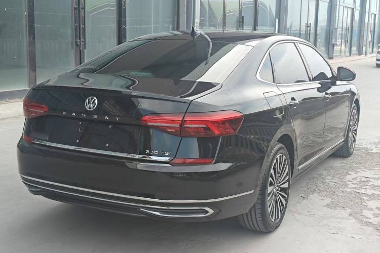 Used Volkswagen Passat 2020 330TSI Luxury Edition China VI
