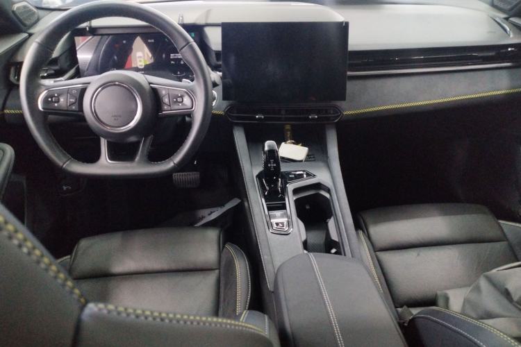 Used Lynk & Co 03 2023 2.0TD DCT JingPro
