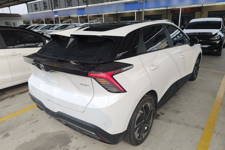 Used MG 4 EV 2022 425 km Luxury Edition