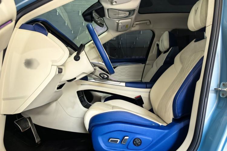 Used VOYAH FREE 2021 Four-Wheel Drive Extended-Range First Edition Commemorative Edition Exclusive Luxury Package
