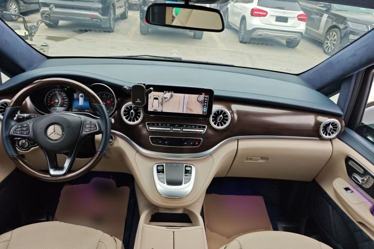 Used Mercedes-Benz V-Class 2021 V 260 Avantgarde Edition