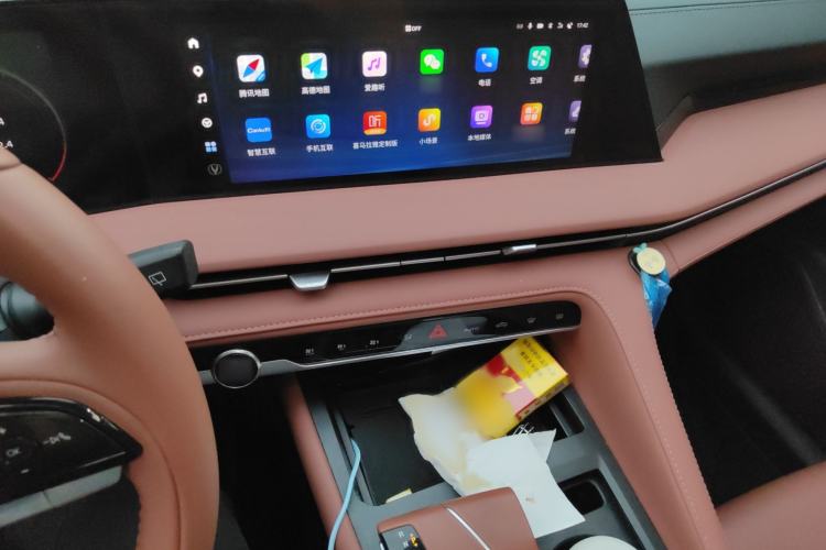 Used Changan CS75 PLUS 2023 3rd Generation 1.5T Automatic Prestige Model
