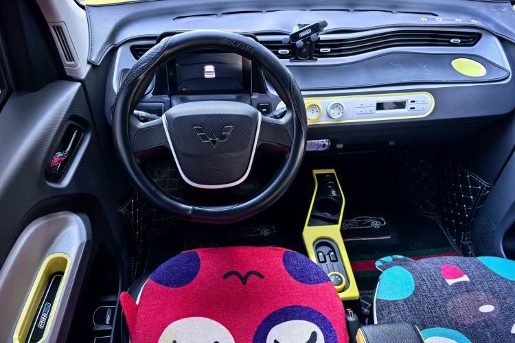 Used Wuling Hongguang MINIEV 2021 Macaron Premium Model – Lithium Iron Phosphate
