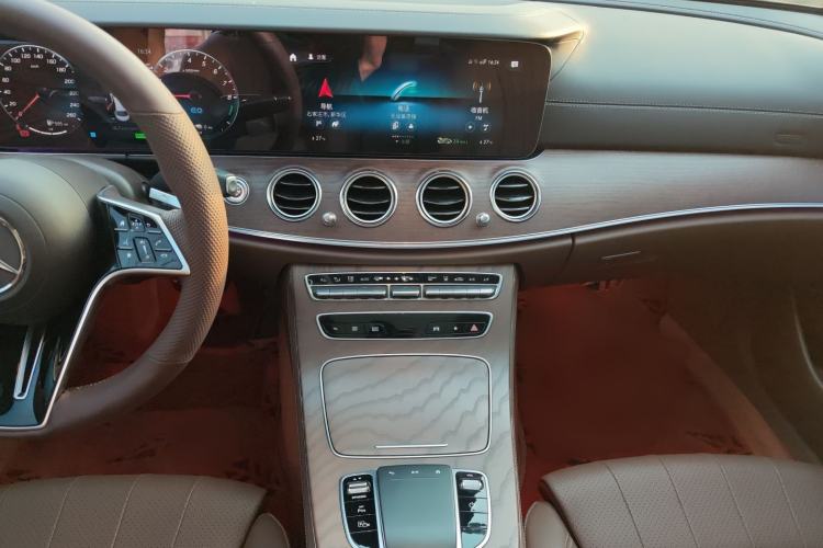 Used Mercedes-Benz E-Class New Energy 2022 Facelift E 350 e L Plug-in Hybrid Sedan
