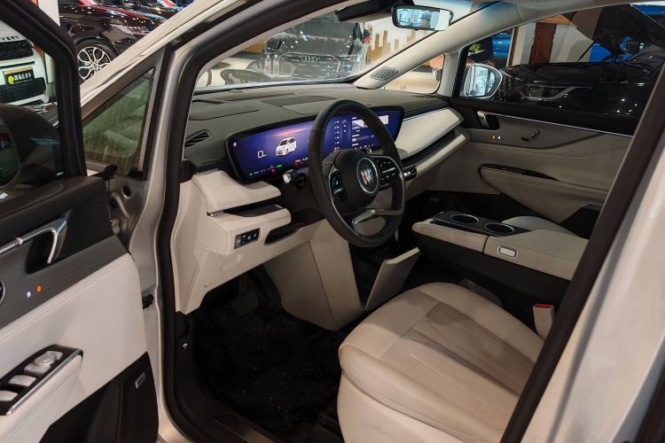 Used Buick GL8 New Energy 2024 Lu Zun Deluxe Edition 7-Seater
