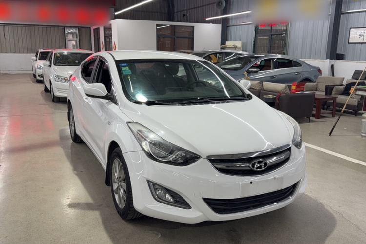 Used Hyundai Elantra 2015 1.6L Automatic Fashion Model