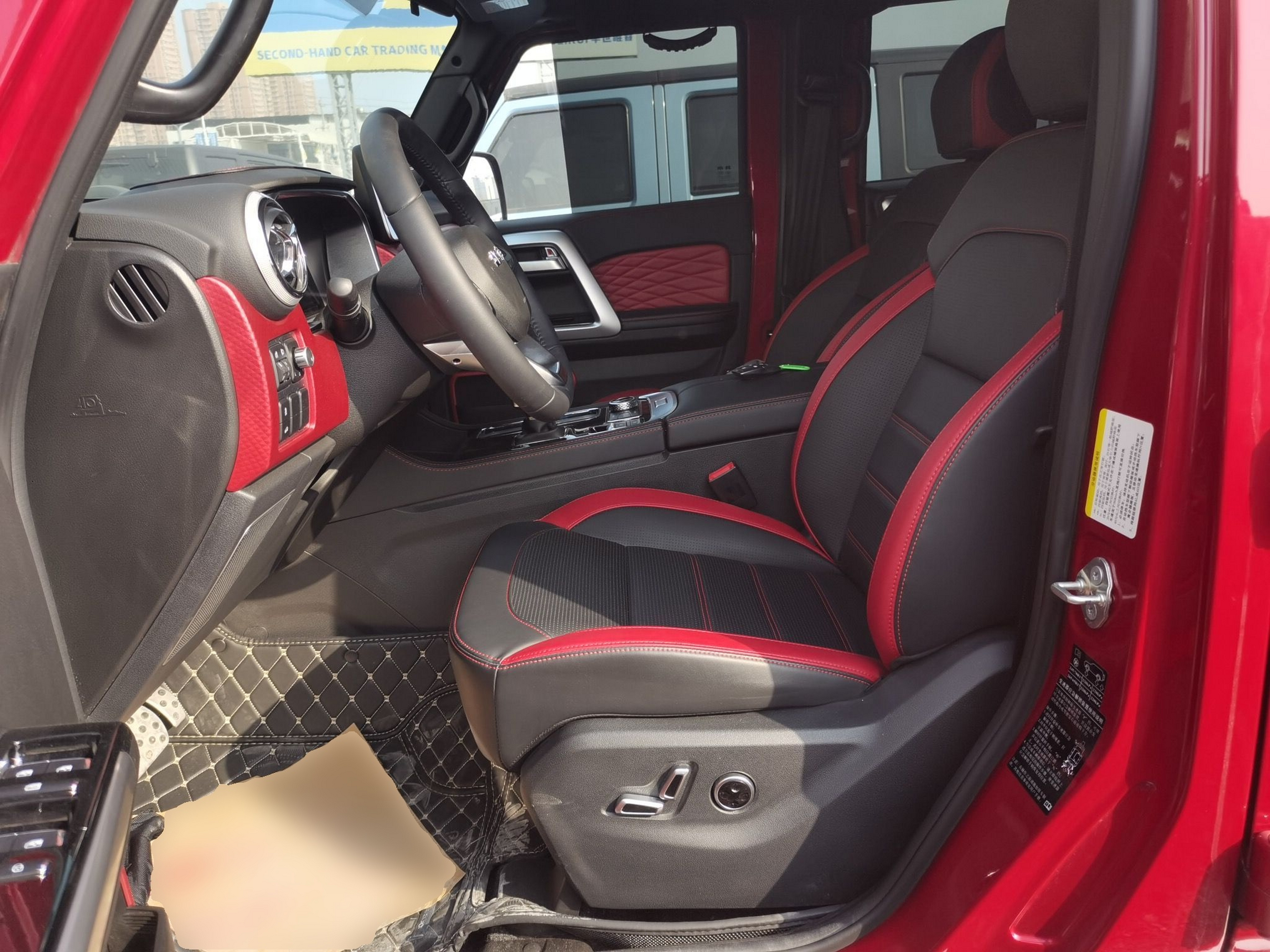 Переднее сиденье в автомобиле