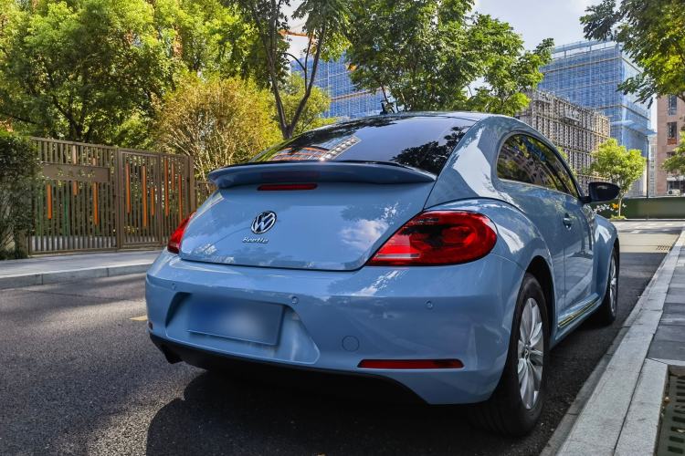 Used Volkswagen Beetle 2015 180TSI model
