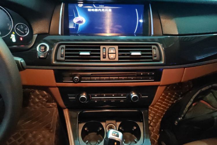 Used BMW 5 Series 2015 520i Elegant Edition