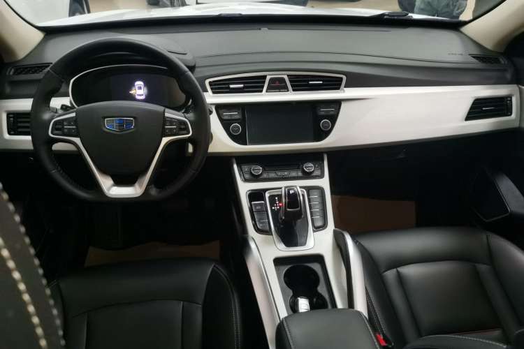 Used Geely Auto Emgrand X7 Sport 2020 1.8TD DCT Two-Wheel Drive Smart Connect 4G-Enabled Version
