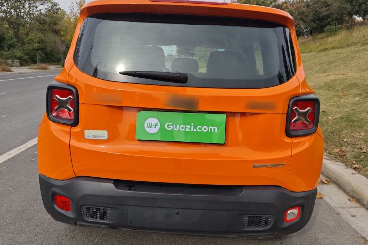 Used  Renegade 2017 180T Automatic Kinetic Edition+
