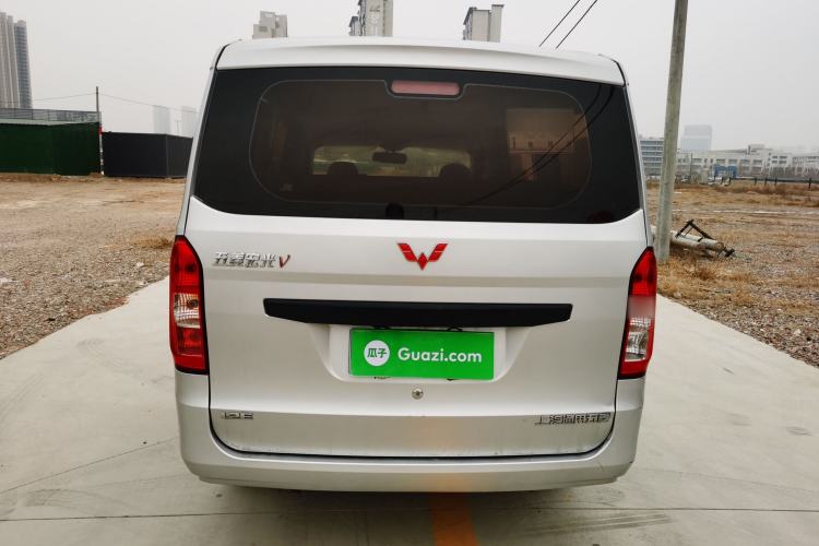 Used Wuling Rongguang V 2015 1.2L Practical Model
