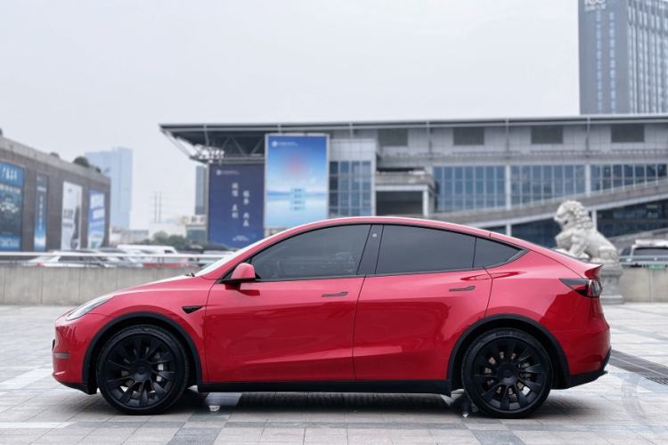 Used Tesla Model Y 2021 Long-Range All-Wheel-Drive Version