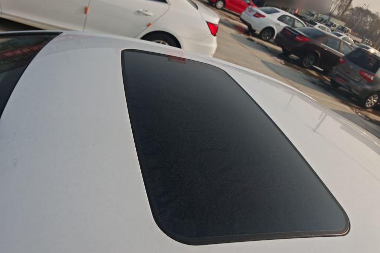 Used Chevrolet Cruze 2018 320 Automatic Pioneer Sunroof Edition
