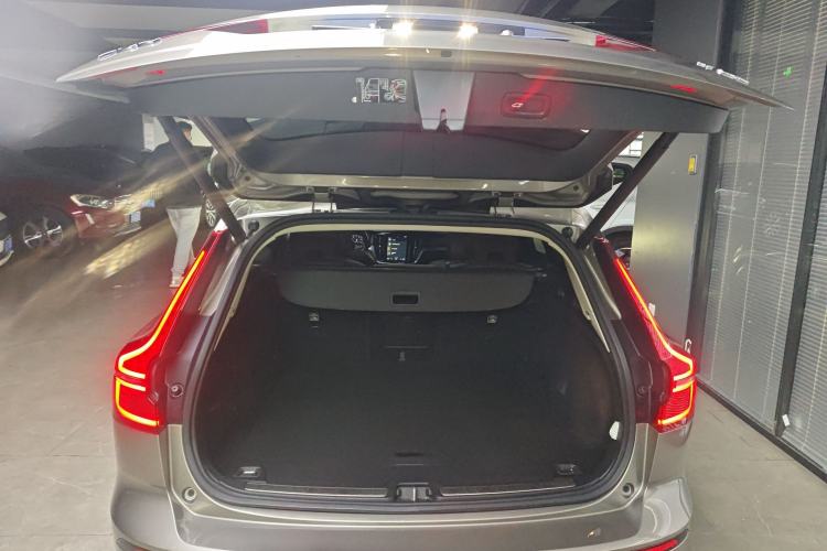 Used Volvo V60 2020 T5 Zhiyuan Luxury Edition
