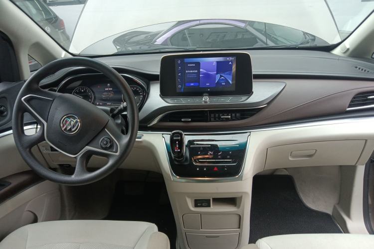 Used Buick GL8 2023 Land Executive Class Comfort Model
