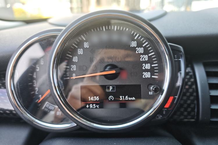 Used  MINI 2016 2.0T COOPER S Pioneer Edition Five-Door Model
