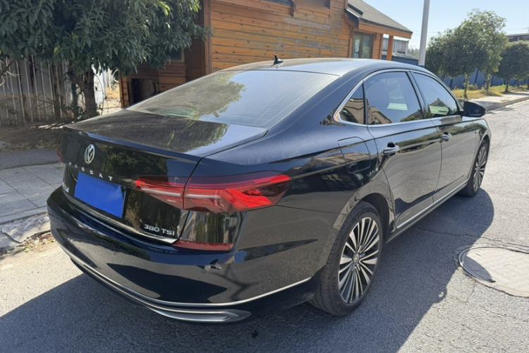 Used Volkswagen Passat 2019 380TSI Luxury Edition China VI Standard
