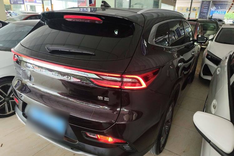 Used  Lingyun 2019 1.6T Two-Wheel Drive Diamond Edition
