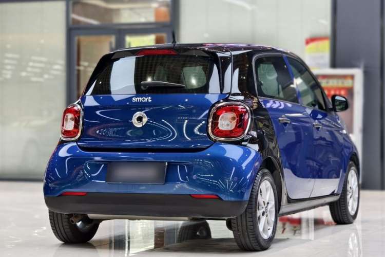 Used  forfour 2016 1.0L 52 kW Dynamic Edition
