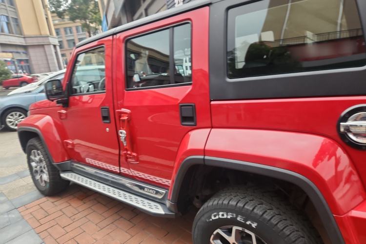 Used  BJ40 2018 PLUS 2.3T Automatic Four-Wheel Drive Flagship Version China V Emission Standard