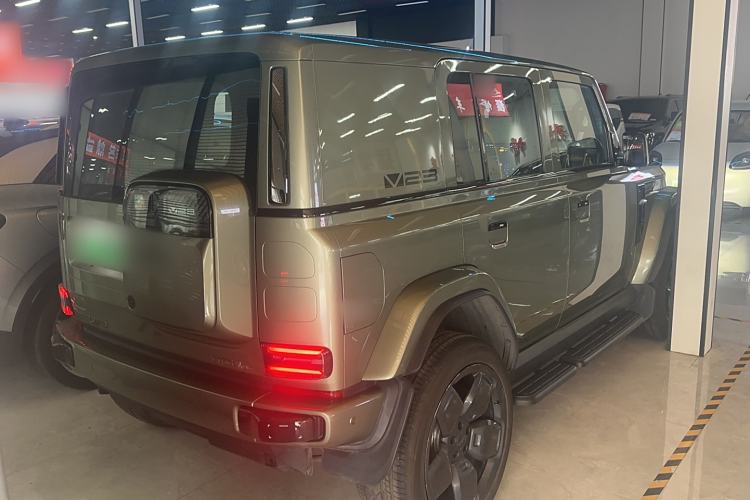 Used  V23 2025 501 Four-Wheel Drive Intelligent Driving Version
