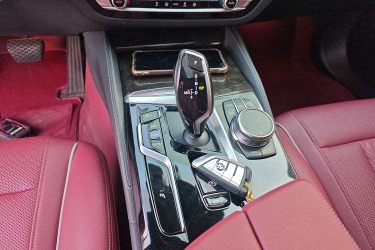 Used BMW 5 Series 2022 Second Facelift 525Li M Sport Package
