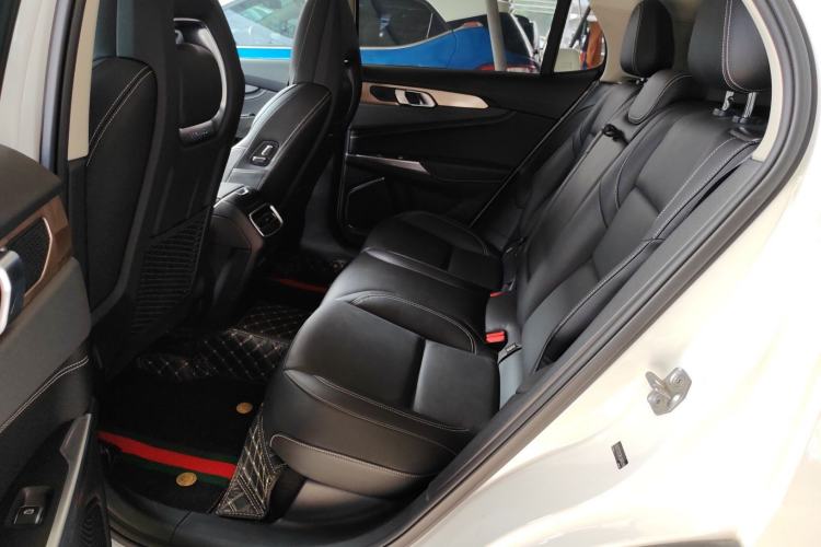 Used Lynk & Co 01 2019 2.0T Two-Wheel-Drive Pro Version China VI Standard
