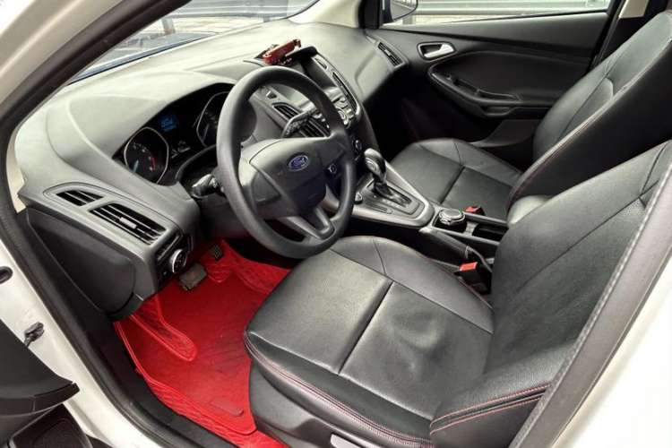 Used Ford Focus 2017 Hatchback 1.6L Automatic Comfort Plus SmartDrive Edition
