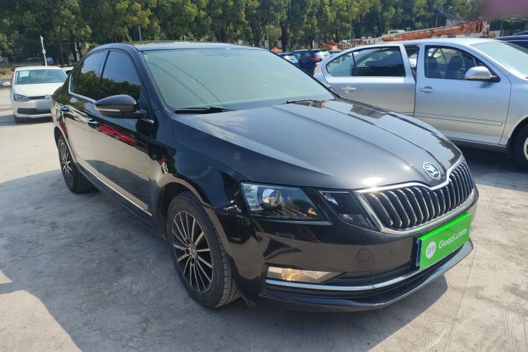 Used Skoda Octavia 2018 TSI230 DSG Luxury Edition