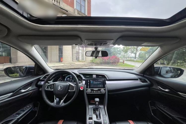 Used Honda Civic 2016 220TURBO CVT Luxury Edition
