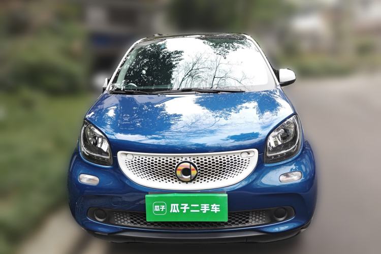 Used  forfour 2018 0.9T 66 kW Pioneer Edition
