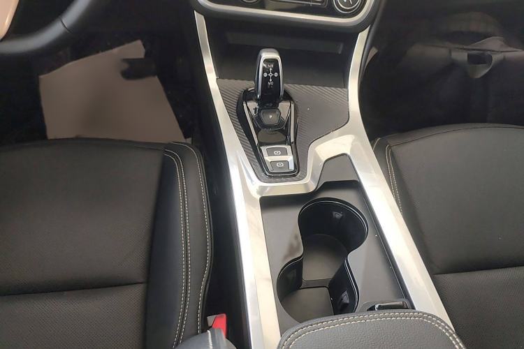 Used Lynk & Co 01 2017 2.0T Two-Wheel Drive Pro Edition
