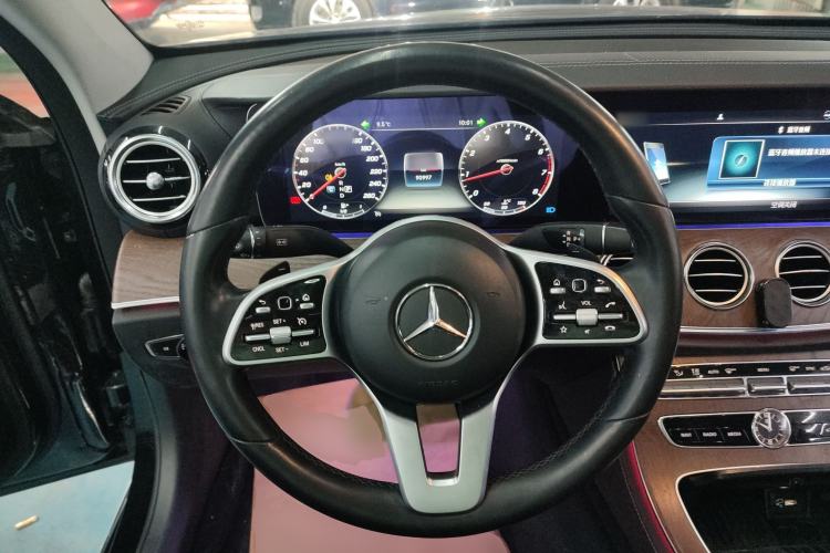 Used Mercedes-Benz E-Class 2019 E 200 L 4MATIC
